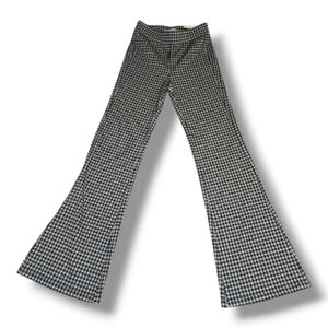 NWT-Juniors' SO High Rise Ponte Flare Pants Size- Small